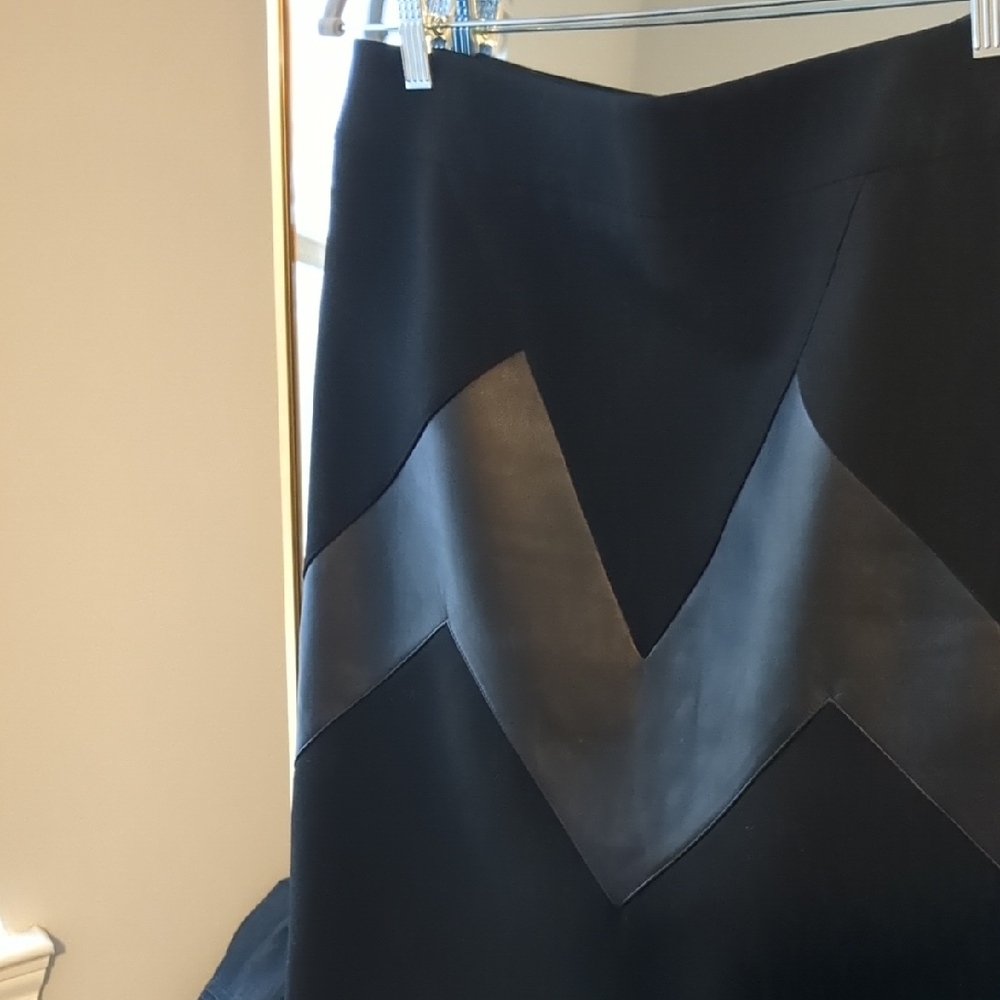 Per Se Black Chevron Pencil Skirt - Picture 3 of 4